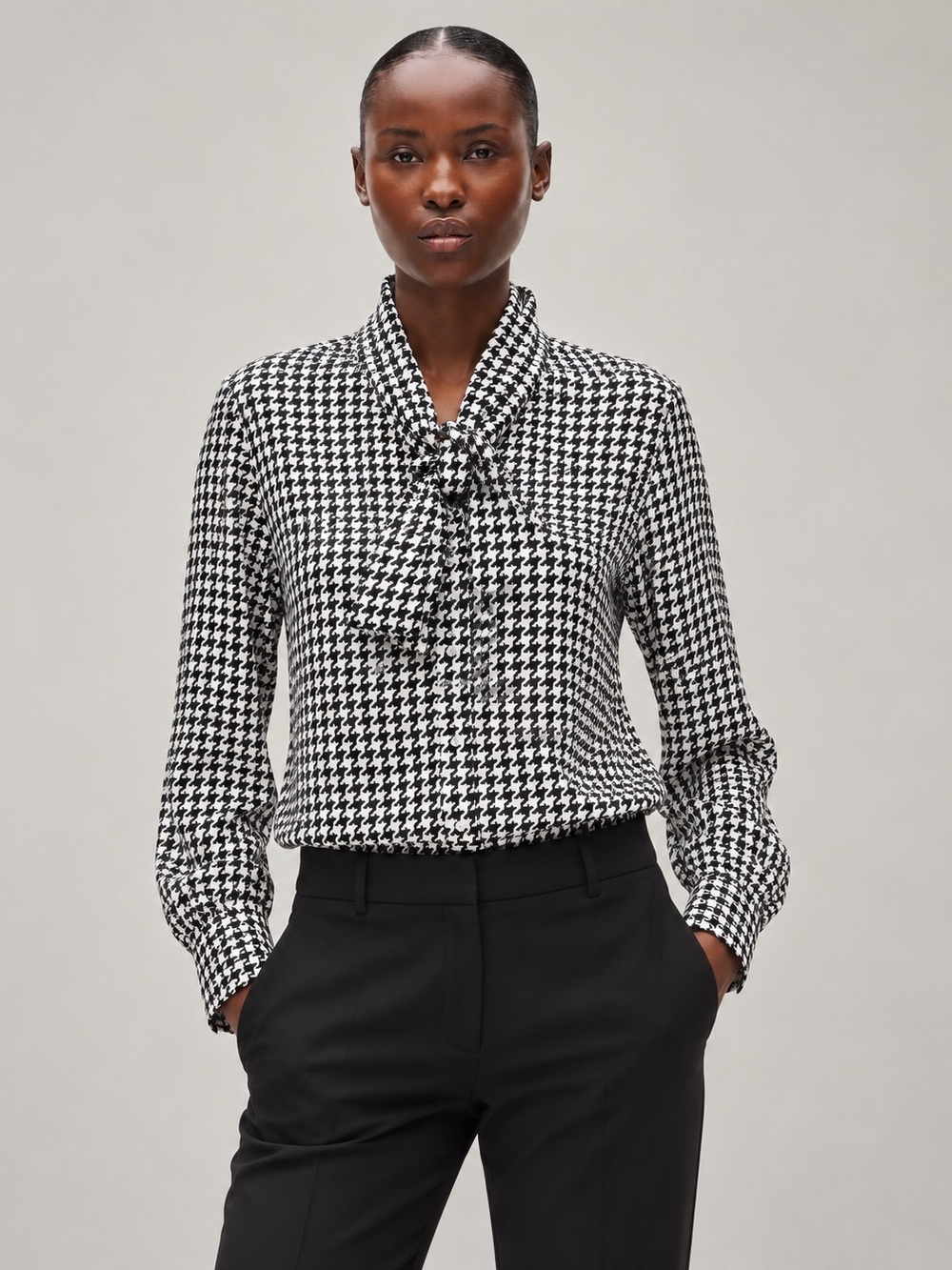 J.Crew Women’s Size S Black White Houndstooth Tie Neck Button Down Blouse